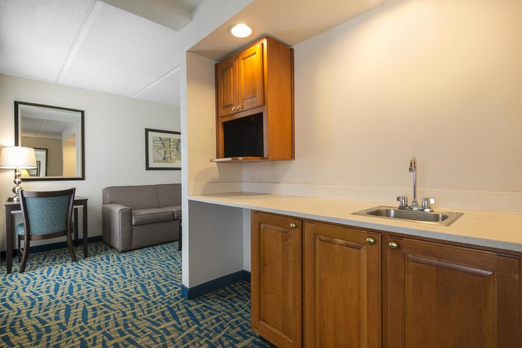 Holiday Inn Savannah South - I-95 Gateway By Ihg Georgetown Exteriör bild